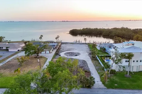 7314 Westmoreland Drive Sarasota FL 34243