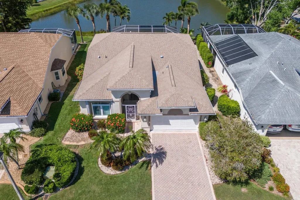 8975 Whitemarsh Avenue Sarasota FL 34238