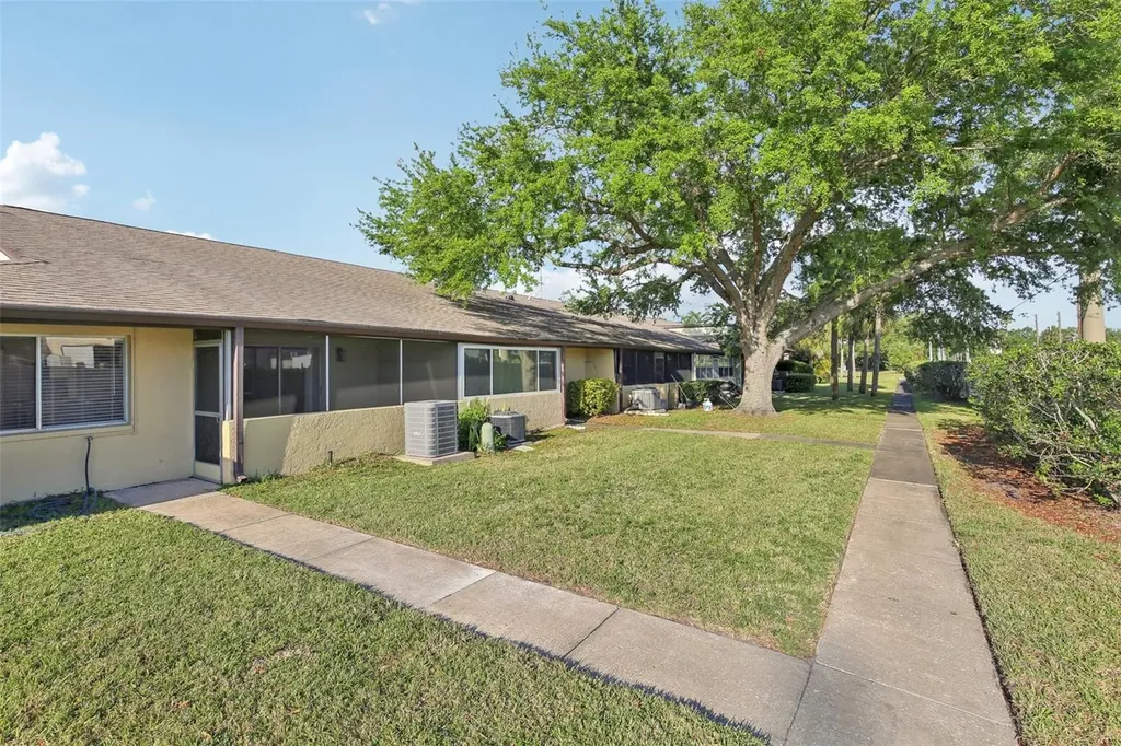 1203 16th Circle SE Largo FL 33771
