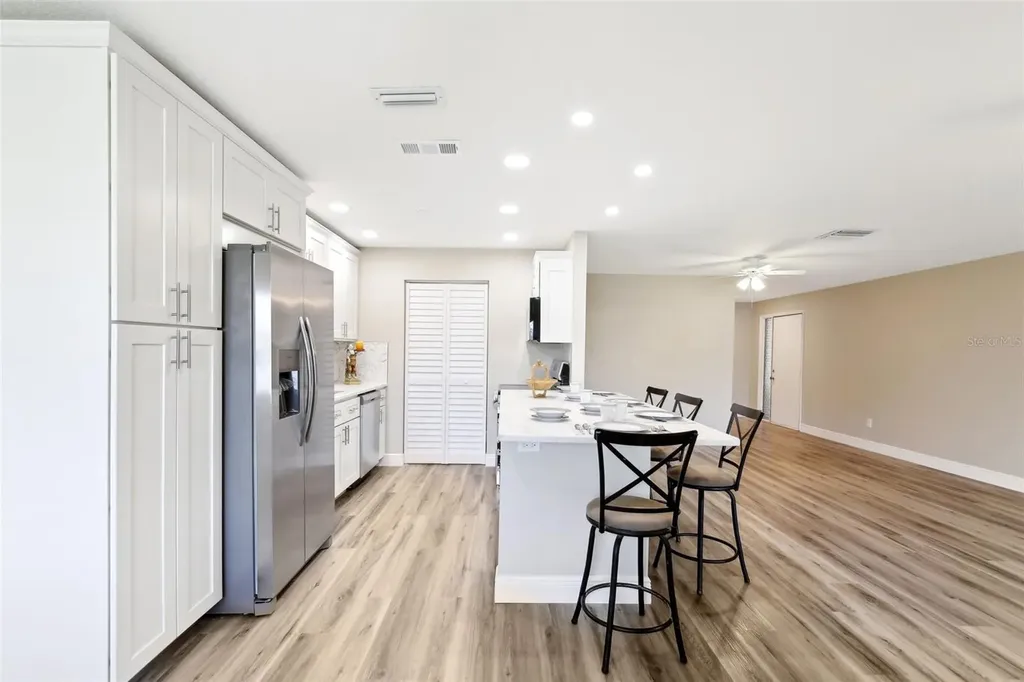 1203 16th Circle SE Largo FL 33771