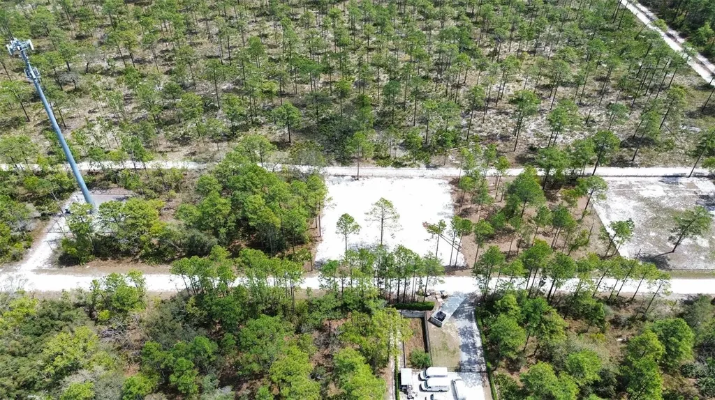 0 Necklace Warbler Avenue Weeki Wachee FL 34613