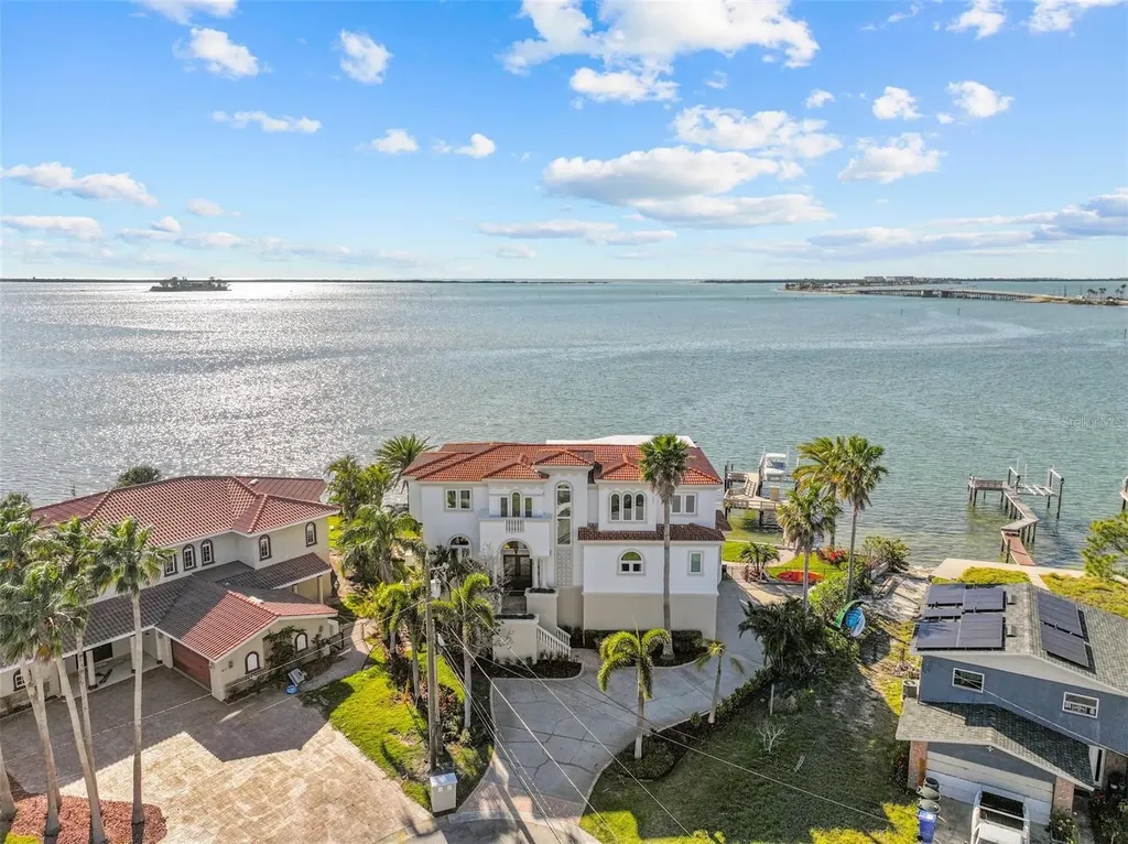 2402 Baywood Drive W Dunedin FL 34698