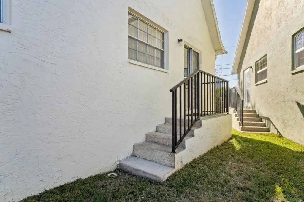 6710 Hickorywood Lane New Port Richey FL 34653