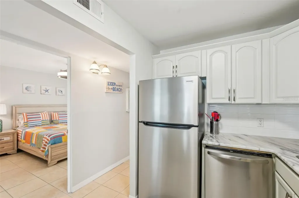 117 7th Street N Bradenton Beach FL 34217