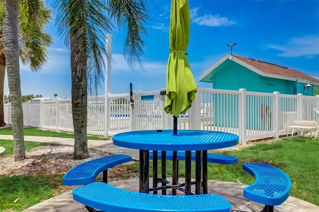 117 7th Street N Bradenton Beach FL 34217