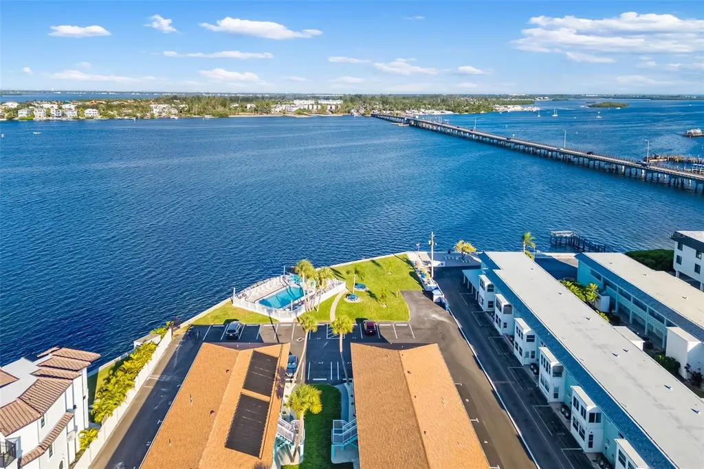 117 7th Street N Bradenton Beach FL 34217