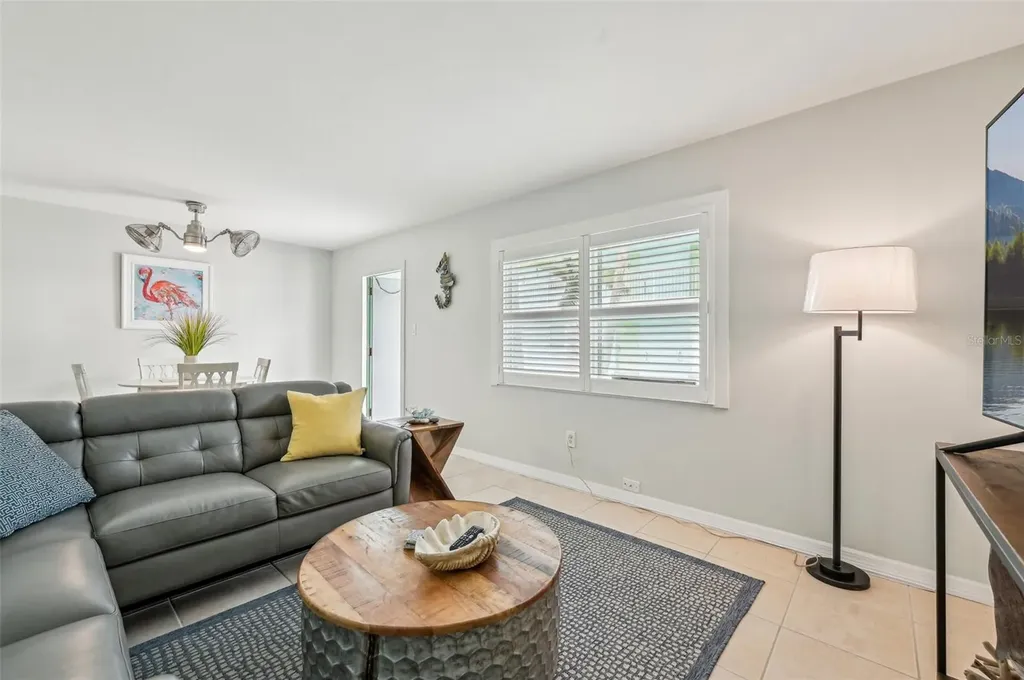 117 7th Street N Bradenton Beach FL 34217