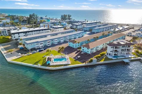 117 7th Street N Bradenton Beach FL 34217