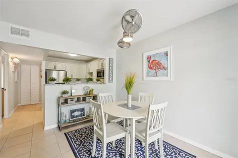 117 7th Street N Bradenton Beach FL 34217