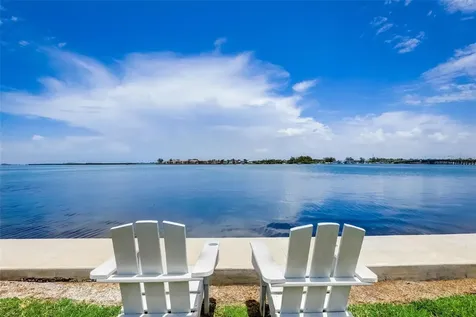 117 7th Street N Bradenton Beach FL 34217