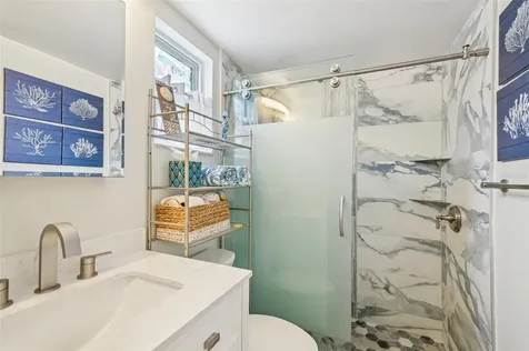 117 7th Street N Bradenton Beach FL 34217