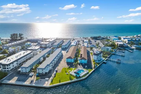117 7th Street N Bradenton Beach FL 34217