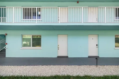 117 7th Street N Bradenton Beach FL 34217