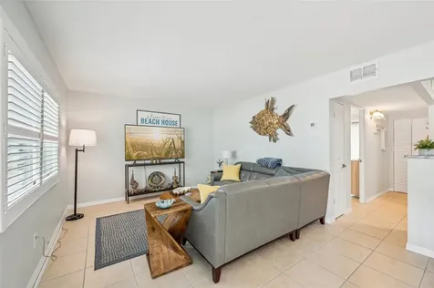 117 7th Street N Bradenton Beach FL 34217