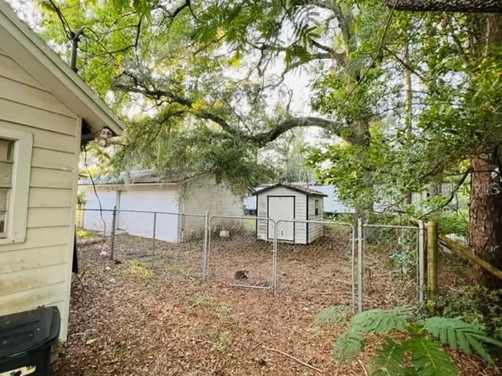 1010 S Main Street Bell FL 32619