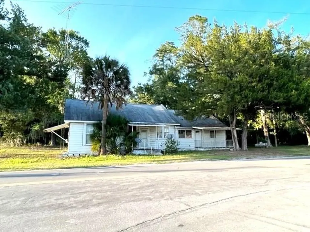 1010 S Main Street Bell FL 32619