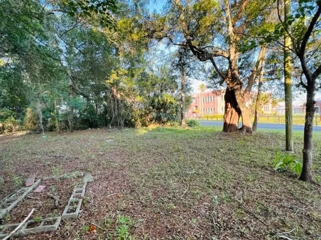 1010 S Main Street Bell FL 32619