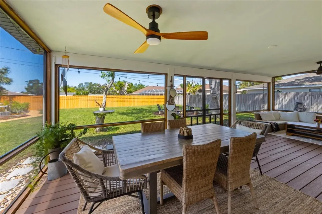 5704 2nd Avenue Drive NW Bradenton FL 34209