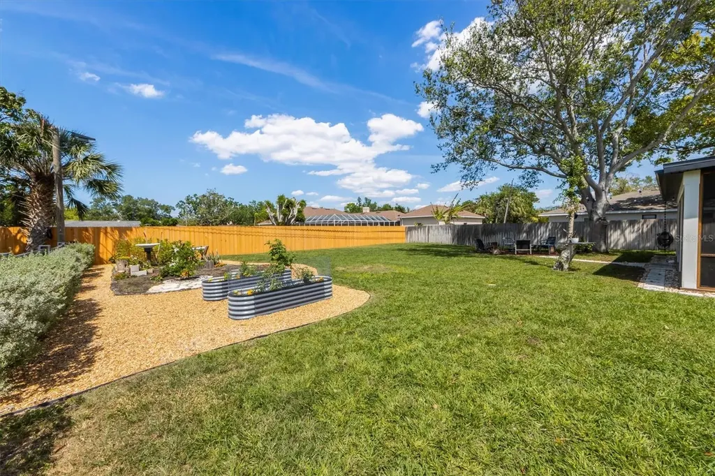 5704 2nd Avenue Drive NW Bradenton FL 34209