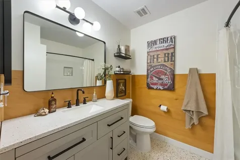 5704 2nd Avenue Drive NW Bradenton FL 34209