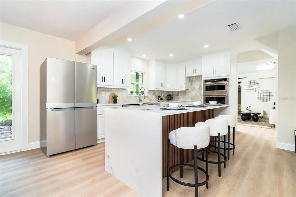 425 Laurel Road W Nokomis FL 34275