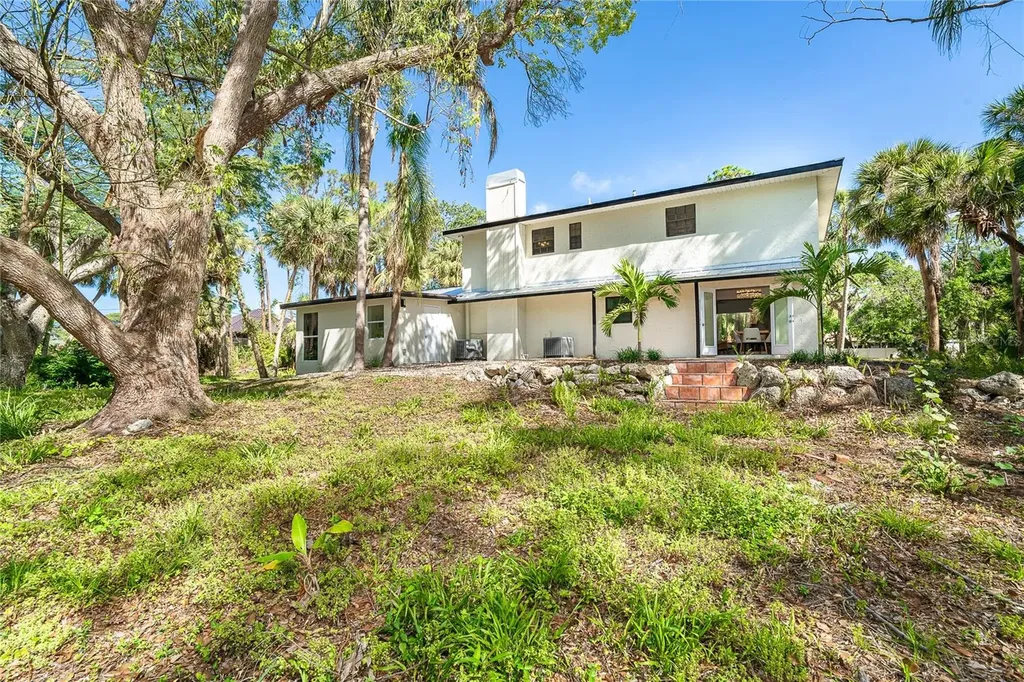 425 Laurel Road W Nokomis FL 34275