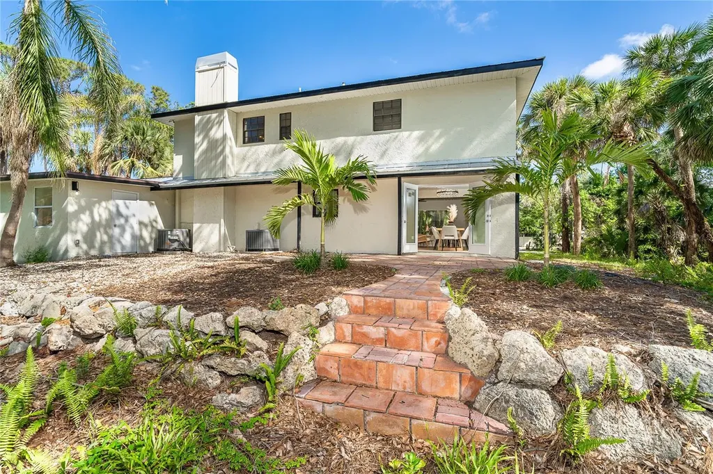 425 Laurel Road W Nokomis FL 34275