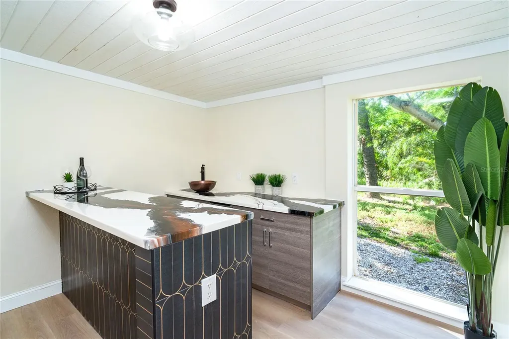 425 Laurel Road W Nokomis FL 34275
