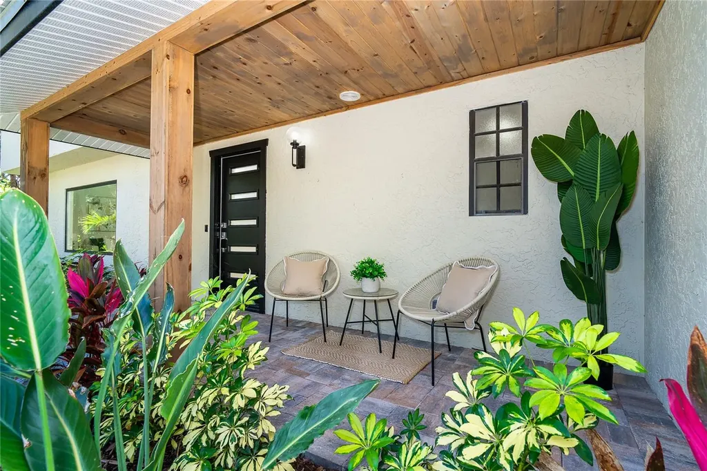 425 Laurel Road W Nokomis FL 34275