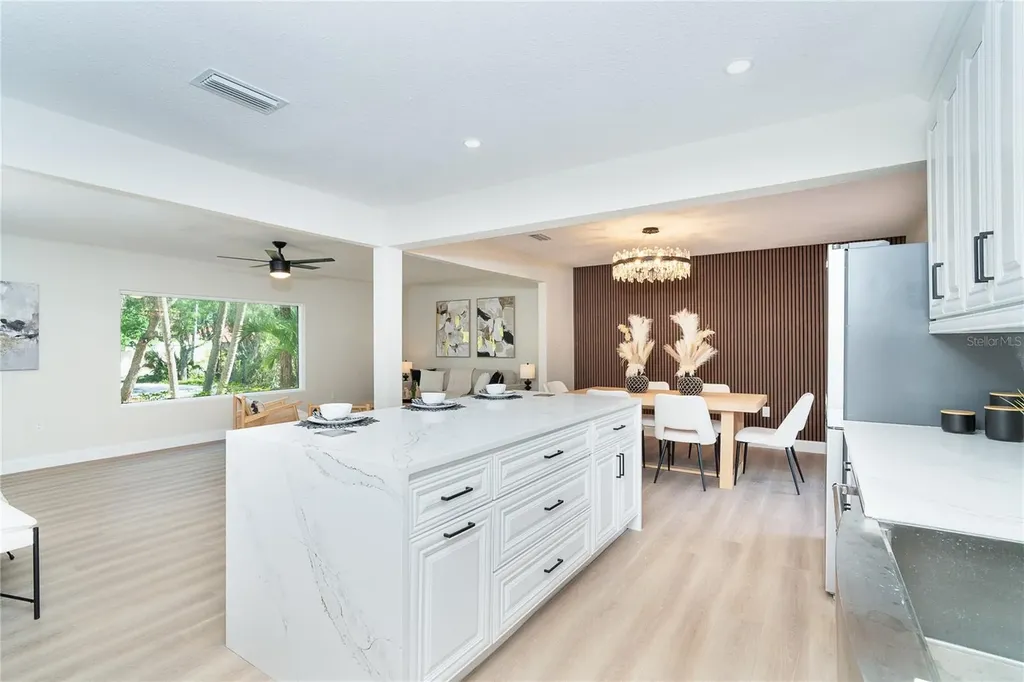 425 Laurel Road W Nokomis FL 34275