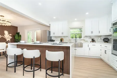 425 Laurel Road W Nokomis FL 34275