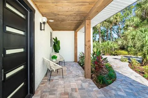 425 Laurel Road W Nokomis FL 34275