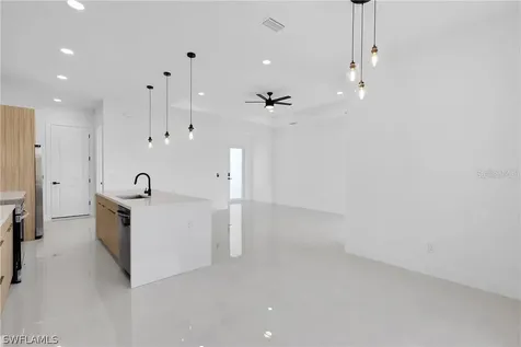 2921 7th Street SW Lehigh Acres FL 33976