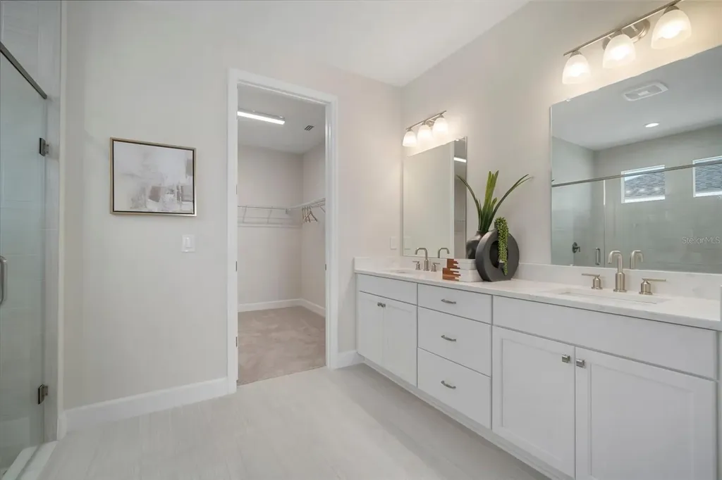 5214 Lake Venice Drive Wimauma FL 33598
