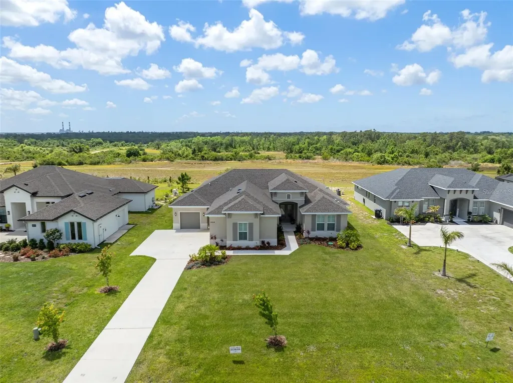 5214 Lake Venice Drive Wimauma FL 33598