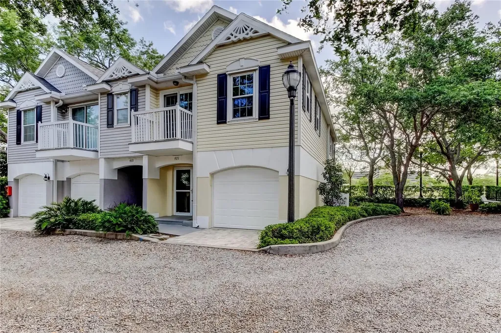 971 Wellington Court Dunedin FL 34698