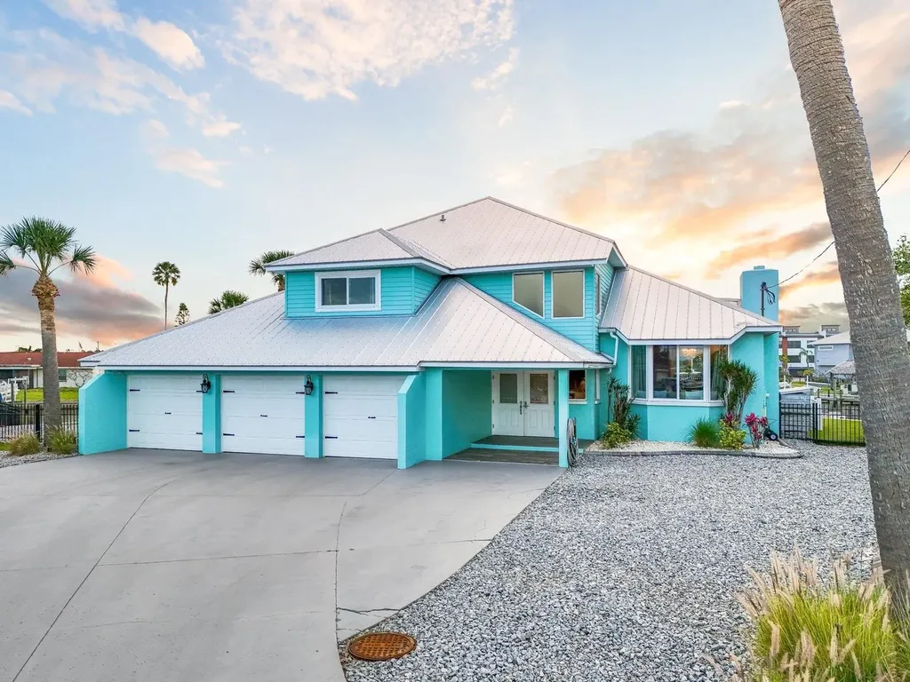 744 Spanish Main Drive Apollo Beach FL 33572