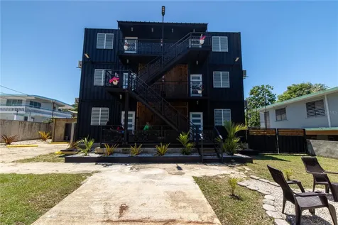 Condo. Entre Olas Carr. #686, Bo. Puerto Nuevo Vega Baja PR 00694