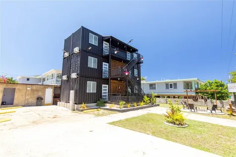 Condo. Entre Olas Carr. #686, Bo. Puerto Nuevo Vega Baja PR 00694