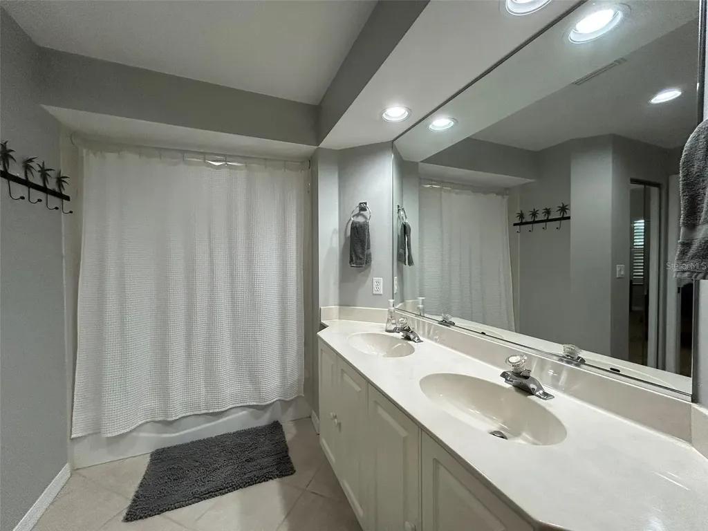 3706 54th Drive W Bradenton FL 34210