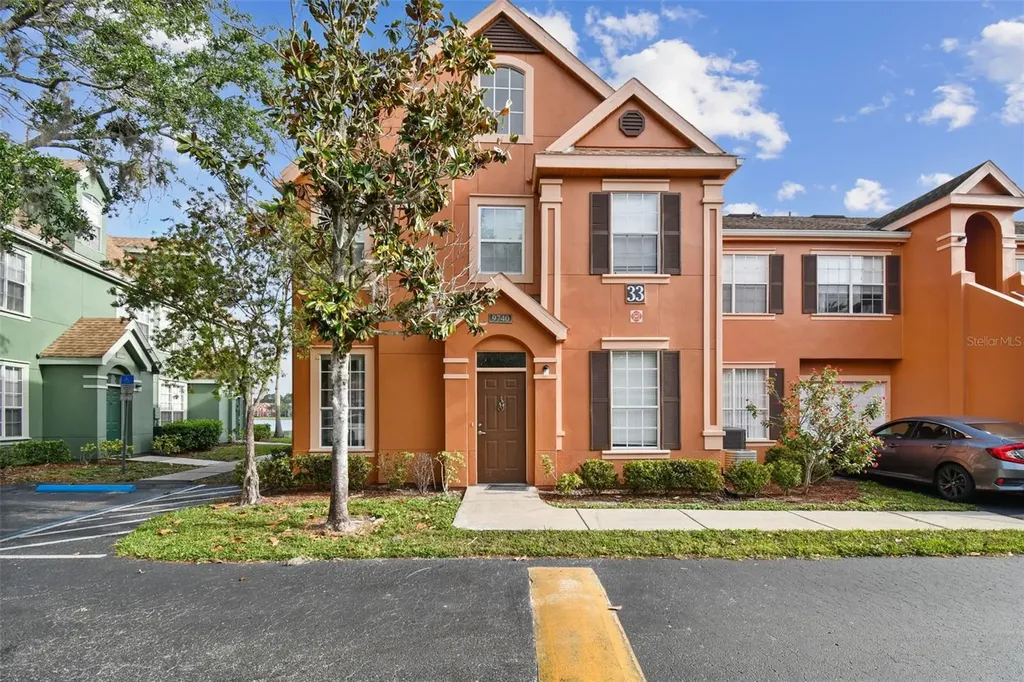 9740 Lake Chase Island Way Tampa FL 33626