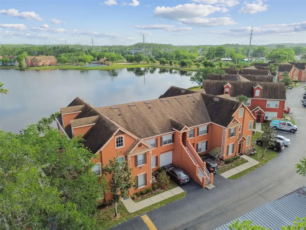 9740 Lake Chase Island Way Tampa FL 33626