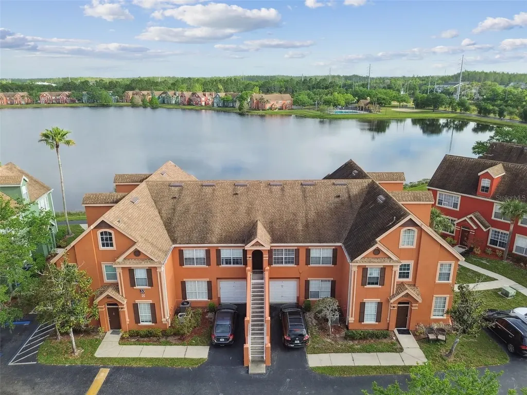 9740 Lake Chase Island Way Tampa FL 33626