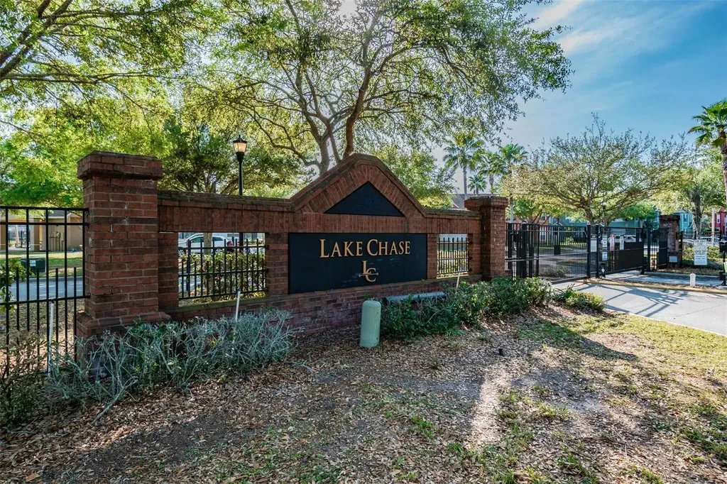 9740 Lake Chase Island Way Tampa FL 33626