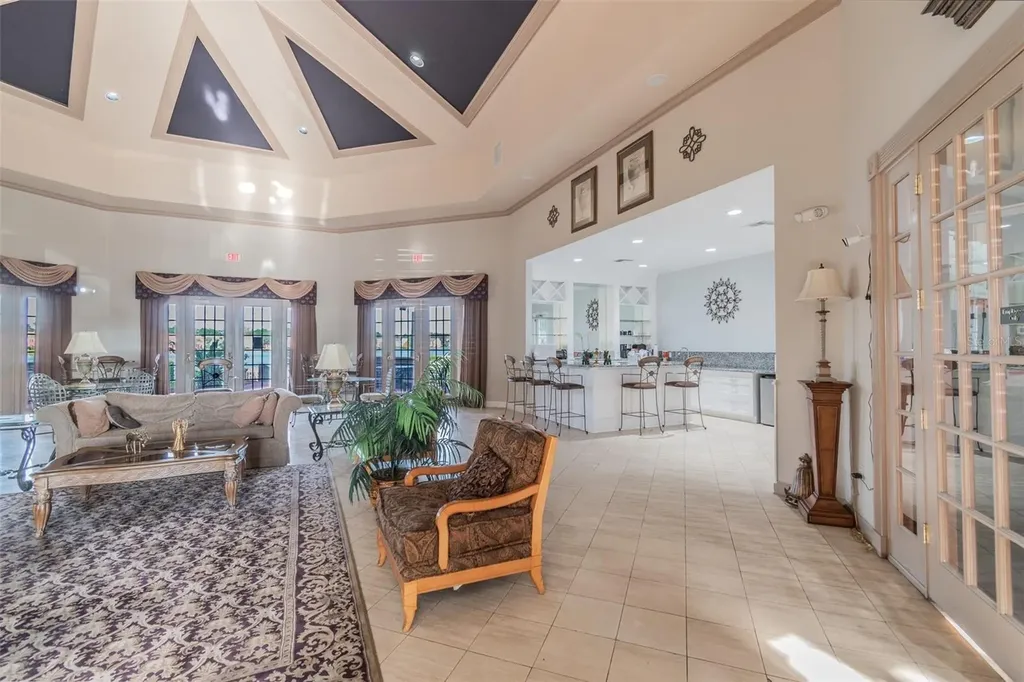 9740 Lake Chase Island Way Tampa FL 33626