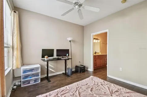 9740 Lake Chase Island Way Tampa FL 33626