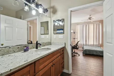 9740 Lake Chase Island Way Tampa FL 33626