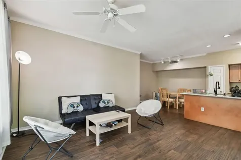 9740 Lake Chase Island Way Tampa FL 33626