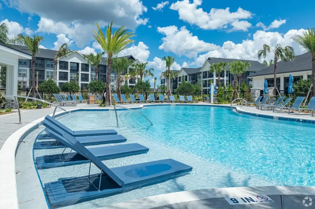 3020 Base Boulevard Davenport FL 33837