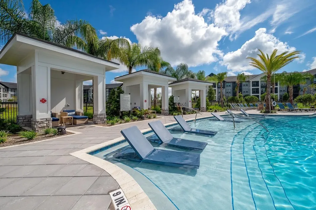 3020 Base Boulevard Davenport FL 33837
